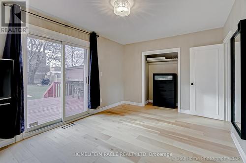 68 Droxford Avenue, Toronto, ON - Indoor Photo Showing Other Room