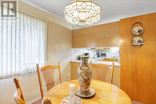 96 Riverglen Drive, Georgina, ON - Indoor Photo Showing Dining Room