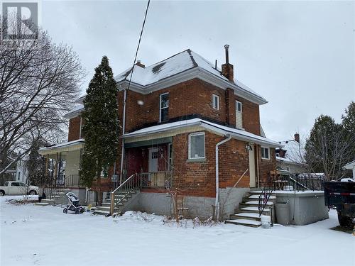 279 Mitton Street South, Sarnia, ON - Outdoor