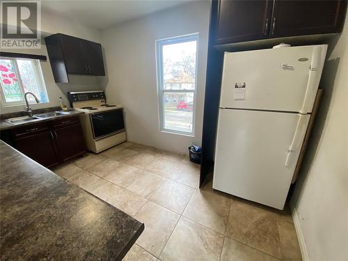 279 Mitton Street South, Sarnia, ON - Indoor Photo Showing Kitchen With Double Sink