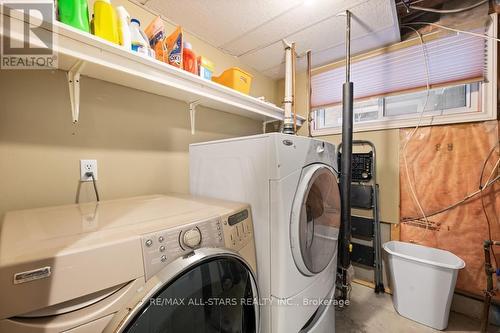 4 Smith Street, Bradford West Gwillimbury, ON - Indoor Photo Showing Laundry Room