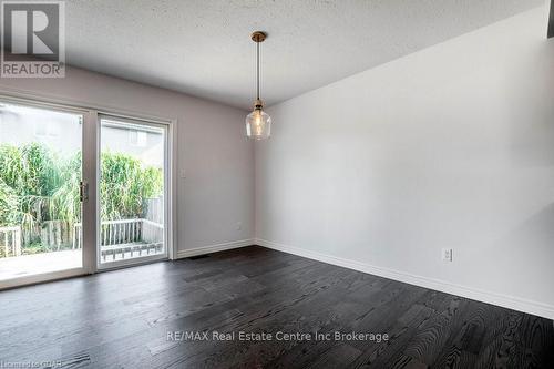 35 Clough Cres Crescent, Guelph (Pine Ridge), ON - Indoor Photo Showing Other Room