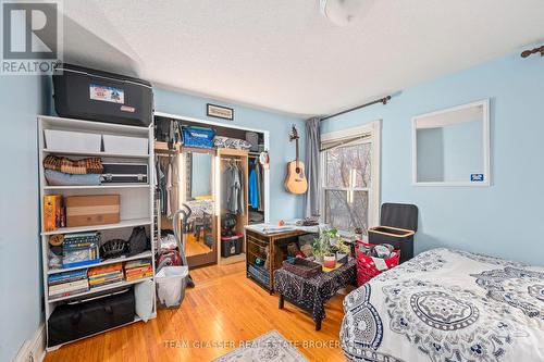 857.5 Waterloo Street, London, ON - Indoor Photo Showing Bedroom