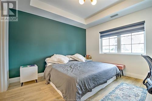 3817 Howard Avenue Unit# 214, Windsor, ON - Indoor Photo Showing Bedroom