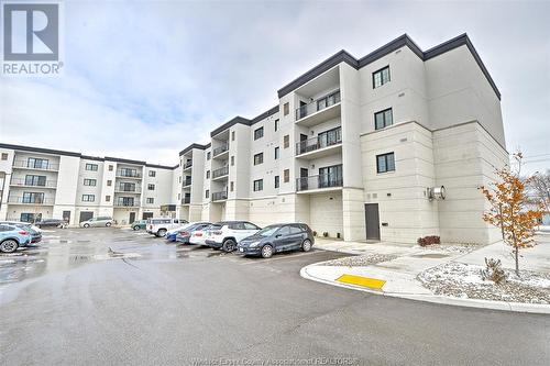 3817 Howard Avenue Unit# 214, Windsor, ON - Outdoor With Balcony With Facade