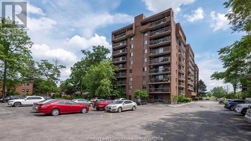 3936 Wyandotte Street East Unit# 311, Windsor, ON - Outdoor With Balcony With Facade