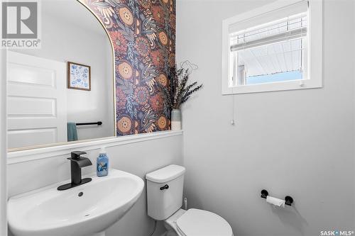 443 Secord Way, Saskatoon, SK - Indoor Photo Showing Bathroom