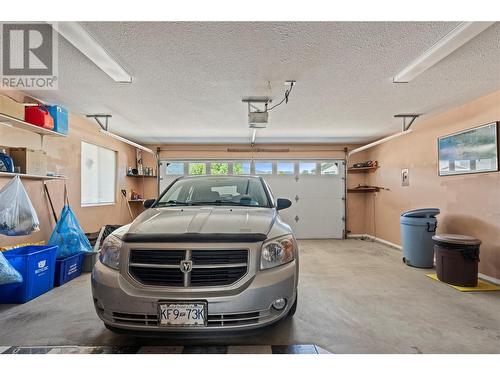 686 6 Street, Vernon, BC - Indoor Photo Showing Garage