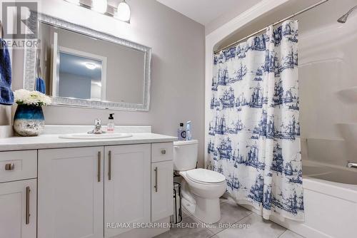 41 Corbin Street, St. Catharines, ON - Indoor Photo Showing Bathroom