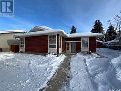 62 Britnell CRESCENT  Saskatoon, SK S7H 3X8