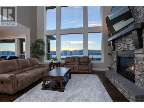 426 Audubon Court, Kelowna, BC - Indoor Photo Showing Living Room With Fireplace