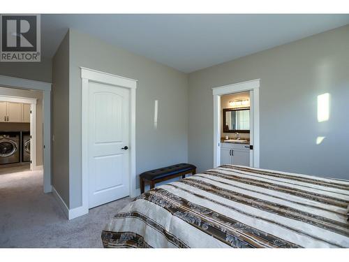 426 Audubon Court, Kelowna, BC - Indoor Photo Showing Bedroom