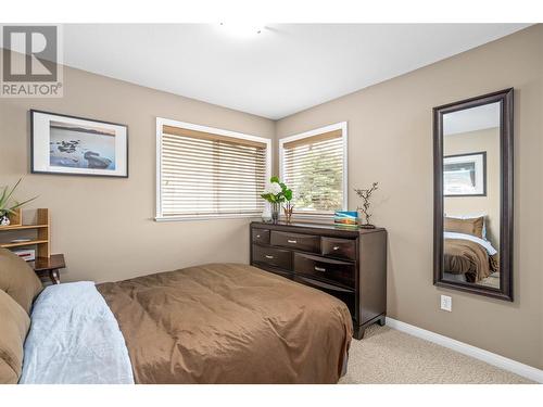 1492 Longley Crescent, Kelowna, BC - Indoor Photo Showing Bedroom