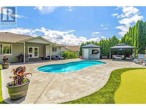 1492 Longley Crescent, Kelowna, BC - Outdoor With In Ground Pool With Deck Patio Veranda