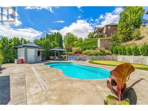 1492 Longley Crescent, Kelowna, BC - Outdoor With In Ground Pool With Backyard