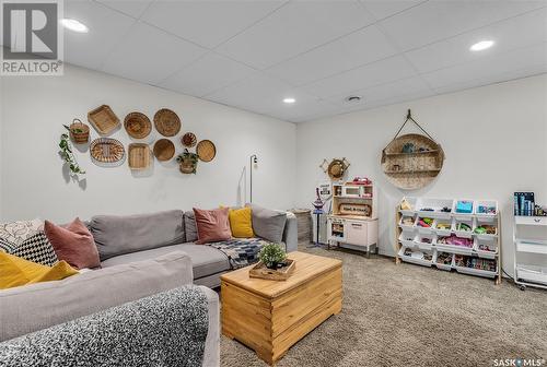 111 663 Beckett Crescent, Saskatoon, SK - Indoor Photo Showing Living Room