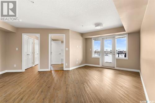 213 5303 Universal Crescent, Regina, SK - Indoor Photo Showing Kitchen With Upgraded Kitchen