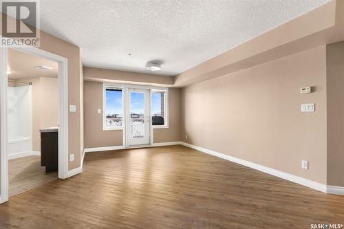 213 5303 Universal Crescent, Regina, SK - Indoor Photo Showing Kitchen