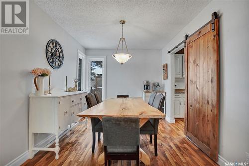 105 Kingsmere Court, Saskatoon, SK - Indoor Photo Showing Dining Room