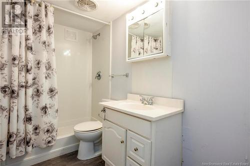 43 Austin Lane, Saint John, NB - Indoor Photo Showing Bathroom