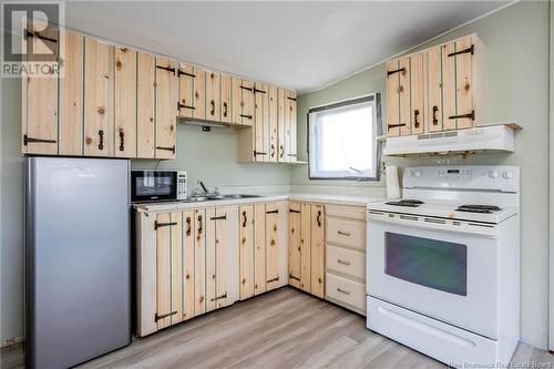 43 Austin Lane, Saint John, NB - Indoor Photo Showing Kitchen