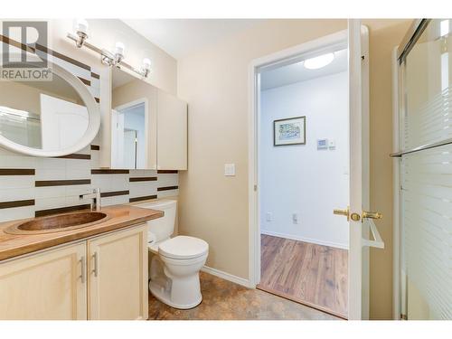 2250 Louie Drive Unit# 143, West Kelowna, BC - Indoor Photo Showing Bathroom