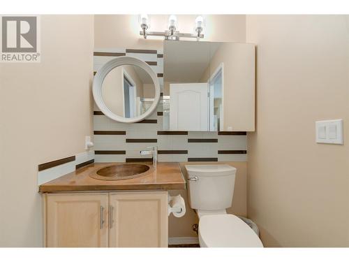 2250 Louie Drive Unit# 143, West Kelowna, BC - Indoor Photo Showing Bathroom