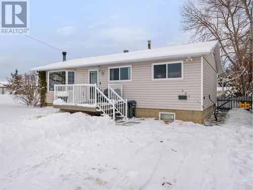 301 95 Avenue, Dawson Creek, BC - Outdoor With Deck Patio Veranda