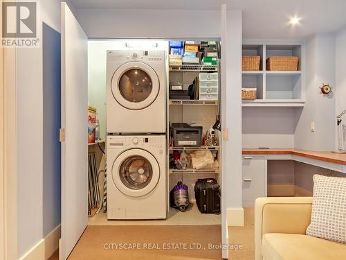 Ph2 - 44 St. Joseph Street, Toronto, ON - Indoor Photo Showing Laundry Room