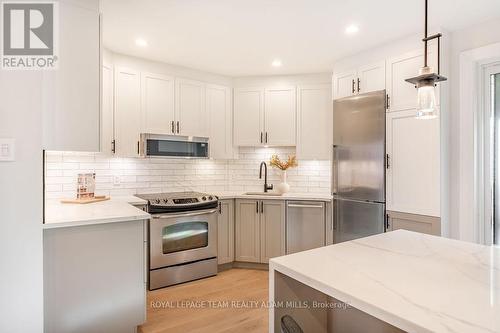 14 Cornerstone, Ottawa, ON - Indoor Photo Showing Kitchen With Stainless Steel Kitchen With Upgraded Kitchen