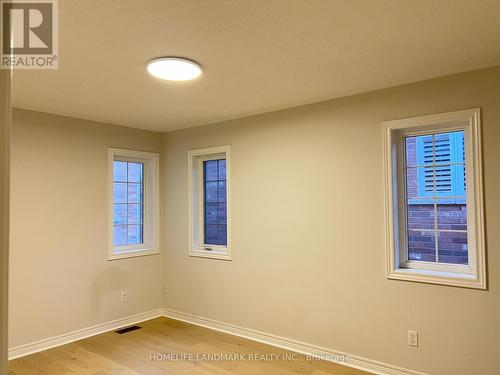 120 Aikenhead Avenue, Richmond Hill, ON - Indoor Photo Showing Other Room