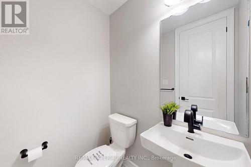 5 Erin Ridge Court, Markham, ON - Indoor Photo Showing Bathroom