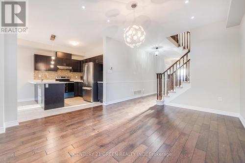 569 Murray Meadows Place, Milton, ON - Indoor Photo Showing Kitchen