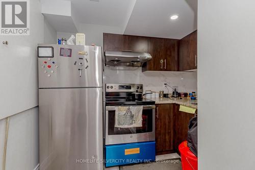 69 Allegro Drive, Brampton, ON - Indoor Photo Showing Kitchen