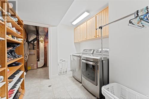 362 Legacy Lane, Lakeshore, ON - Indoor Photo Showing Laundry Room