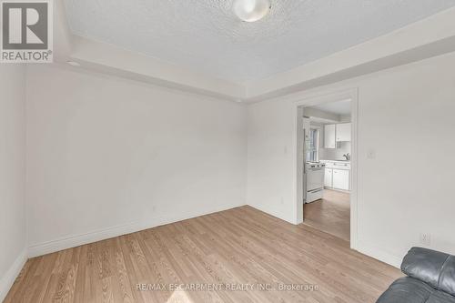 1367 Cannon Street E, Hamilton, ON - Indoor Photo Showing Other Room