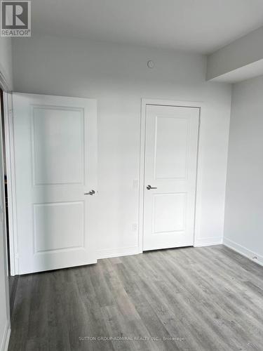 2604 - 50 Upper Mall Way, Vaughan, ON - Indoor Photo Showing Other Room