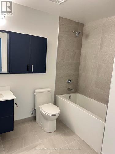 2604 - 50 Upper Mall Way, Vaughan, ON - Indoor Photo Showing Bathroom