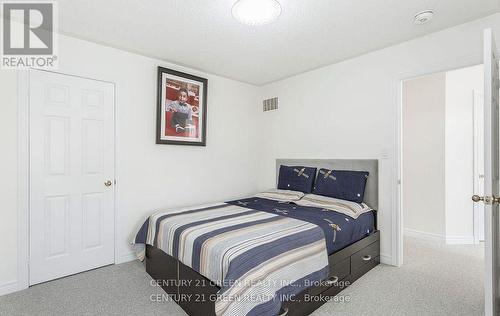 45 Chalkfarm Crescent, Brampton, ON - Indoor Photo Showing Bedroom