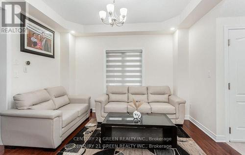 45 Chalkfarm Crescent, Brampton, ON - Indoor Photo Showing Living Room