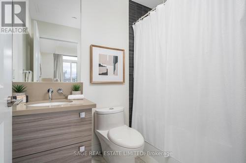 811 - 33 Shore Breeze Drive, Toronto, ON - Indoor Photo Showing Bathroom