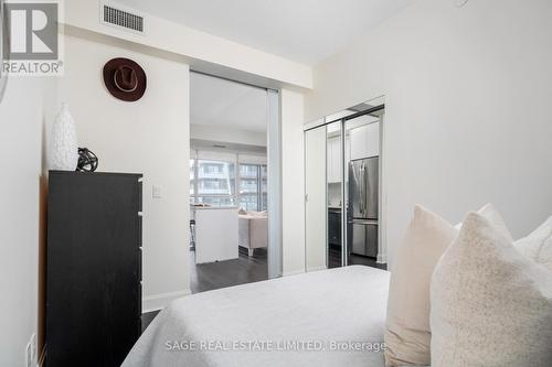 811 - 33 Shore Breeze Drive, Toronto, ON - Indoor Photo Showing Bedroom