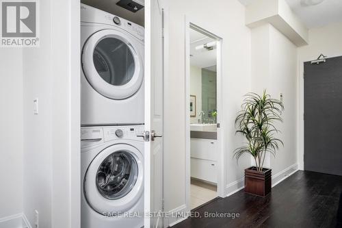 811 - 33 Shore Breeze Drive, Toronto, ON - Indoor Photo Showing Laundry Room