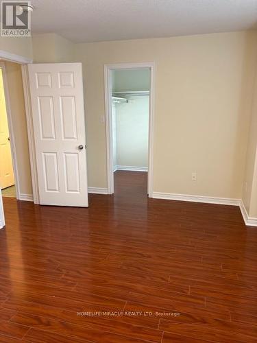 4781 Half Moon Grove, Mississauga, ON - Indoor Photo Showing Other Room