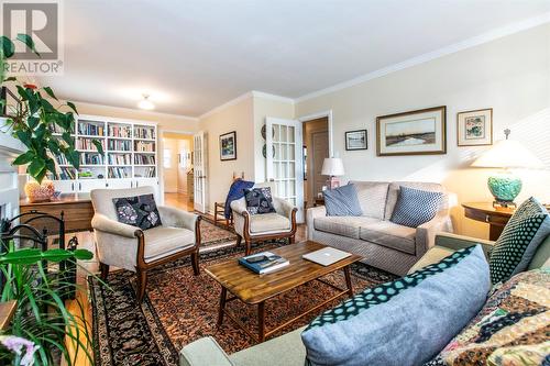 6 Downing Street, St. John'S, NL - Indoor Photo Showing Living Room