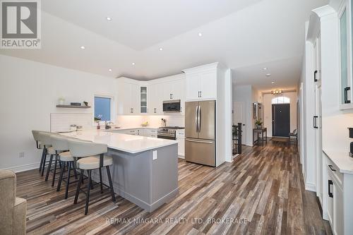 26 Sunrise Court N, Fort Erie (335 - Ridgeway), ON - Indoor Photo Showing Kitchen