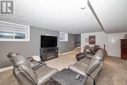 26 Sunrise Court N, Fort Erie (335 - Ridgeway), ON - Indoor Photo Showing Other Room