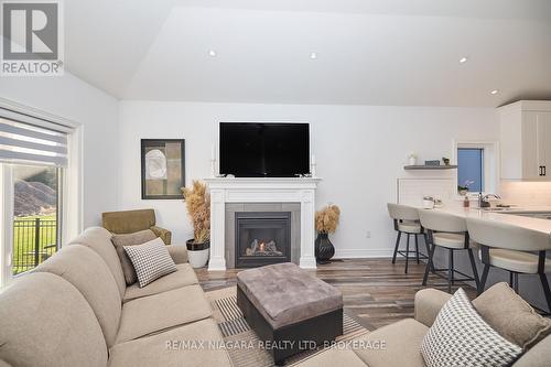 26 Sunrise Court N, Fort Erie (335 - Ridgeway), ON - Indoor Photo Showing Living Room With Fireplace