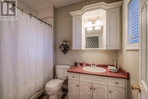 3 Berry Patch Lane, Cambridge, ON - Indoor Photo Showing Bathroom