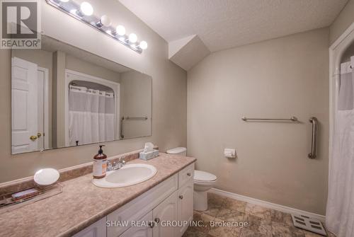 3 Berry Patch Lane, Cambridge, ON - Indoor Photo Showing Bathroom